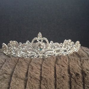 Bridal Tiara- NWOT